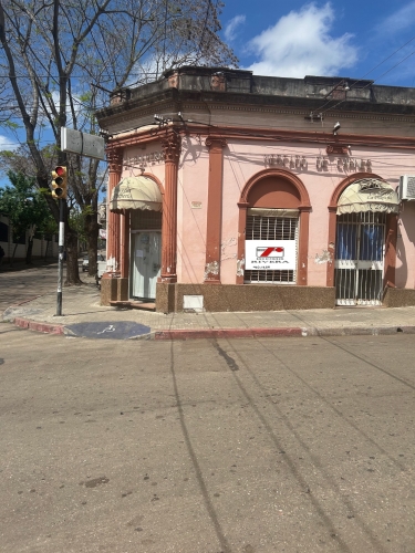 Local Comercial 19 de Abril y Soca